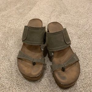 Brookfield OTBT Heeled Sandal in Olive Green